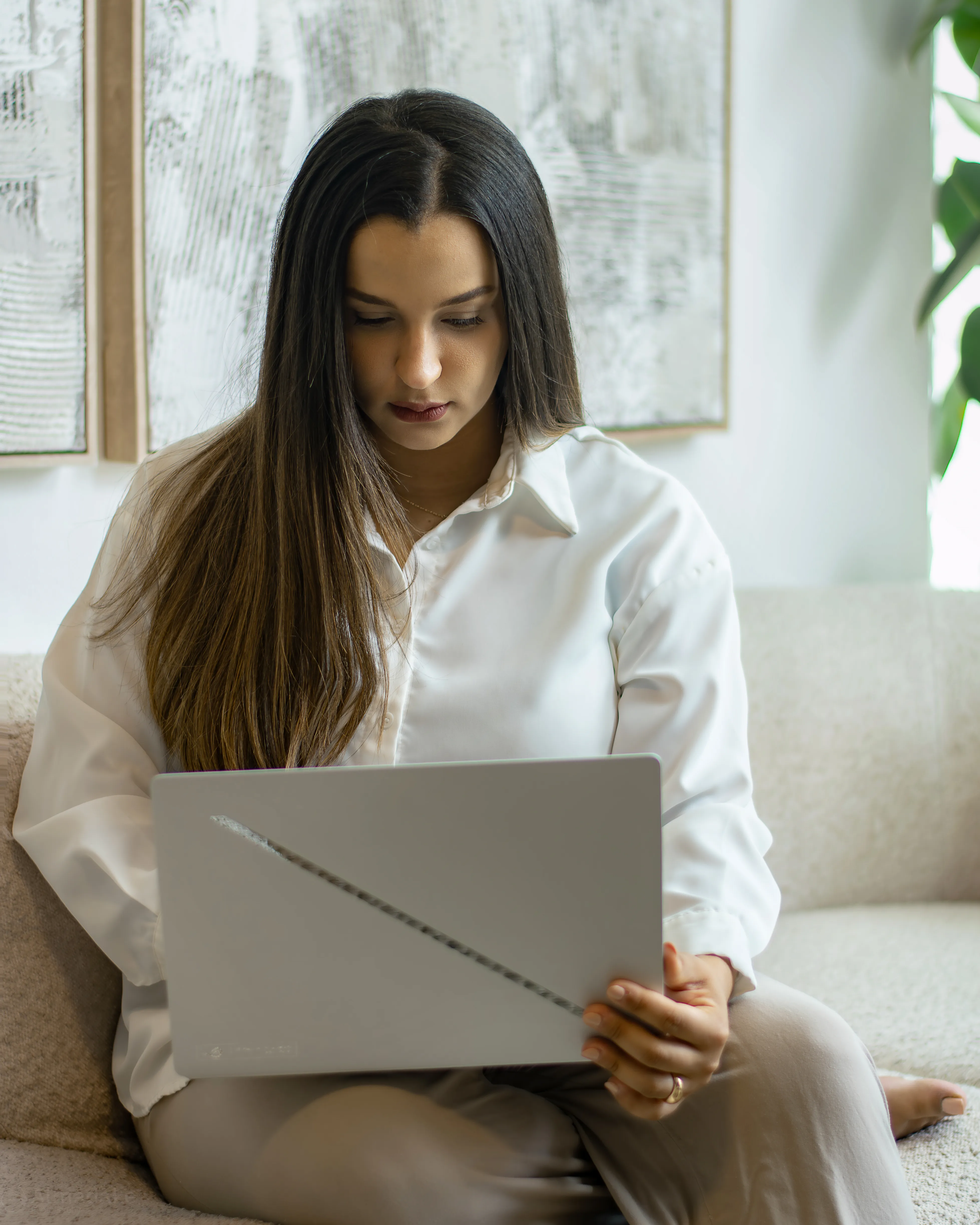Asia Ravelo en sesión de trabajo